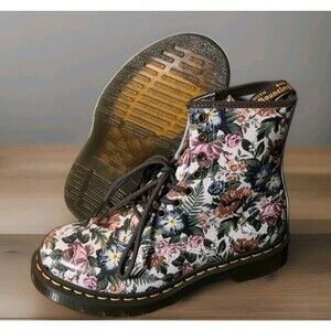 New Dr Martens 1460 English Garden Lace Up Boots White Leather Floral Sz 7 Women